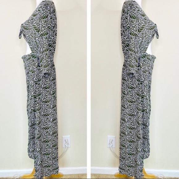 Express Maxi Dress - Picture 3 of 5